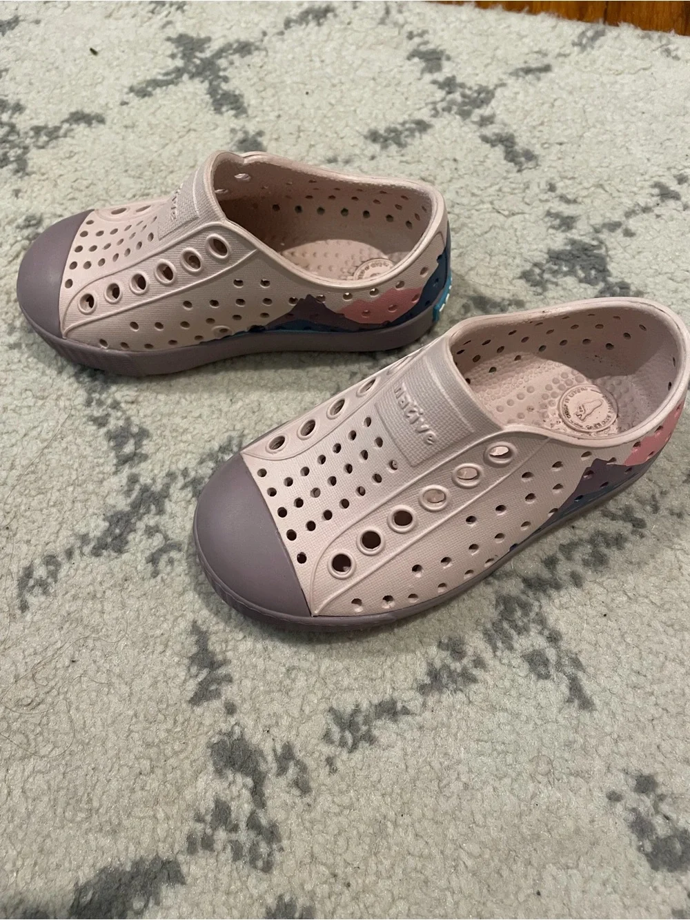 Native Jefferson Slip-Ons in Light Pink with Purple Toe